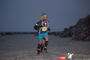 participant à la course trail des 2 baies